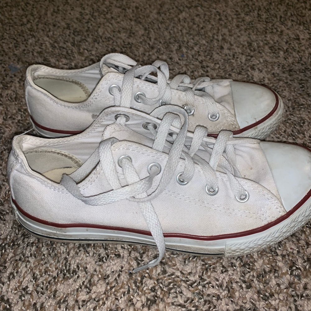 White low top converse